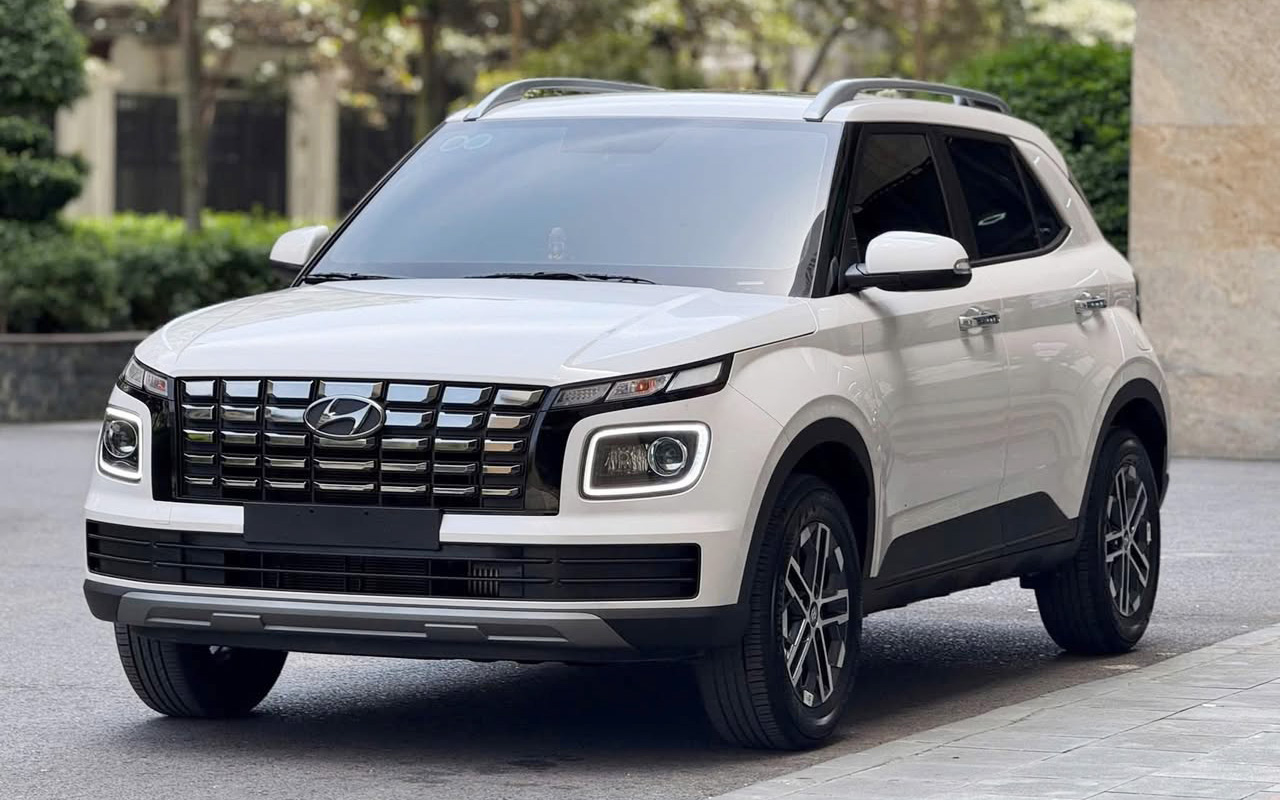 SUV phổ thông tại Việt Nam chưa bao giờ rẻ đến thế: Nhiều xe Nhật, Hàn 'đạp giá' gây sốc, tạo đáy mới trong phân khúc năm nay- Ảnh 4.