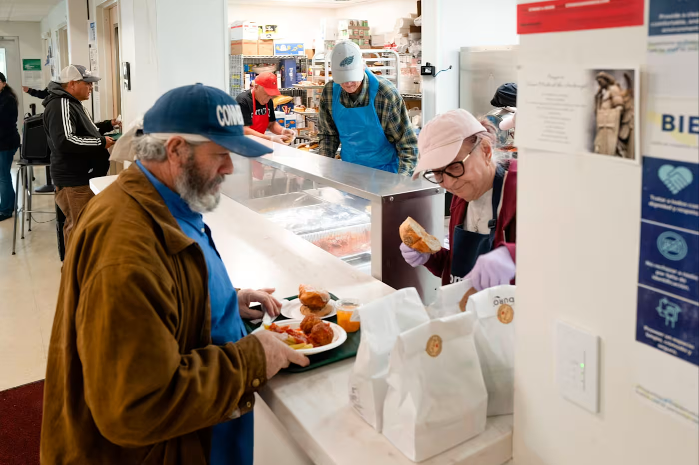 Kinh tế Mỹ dưới thời ông Trump: người giàu càng giàu, người nghèo càng nghèo 2 kinh tế Mỹ - Ảnh 2.