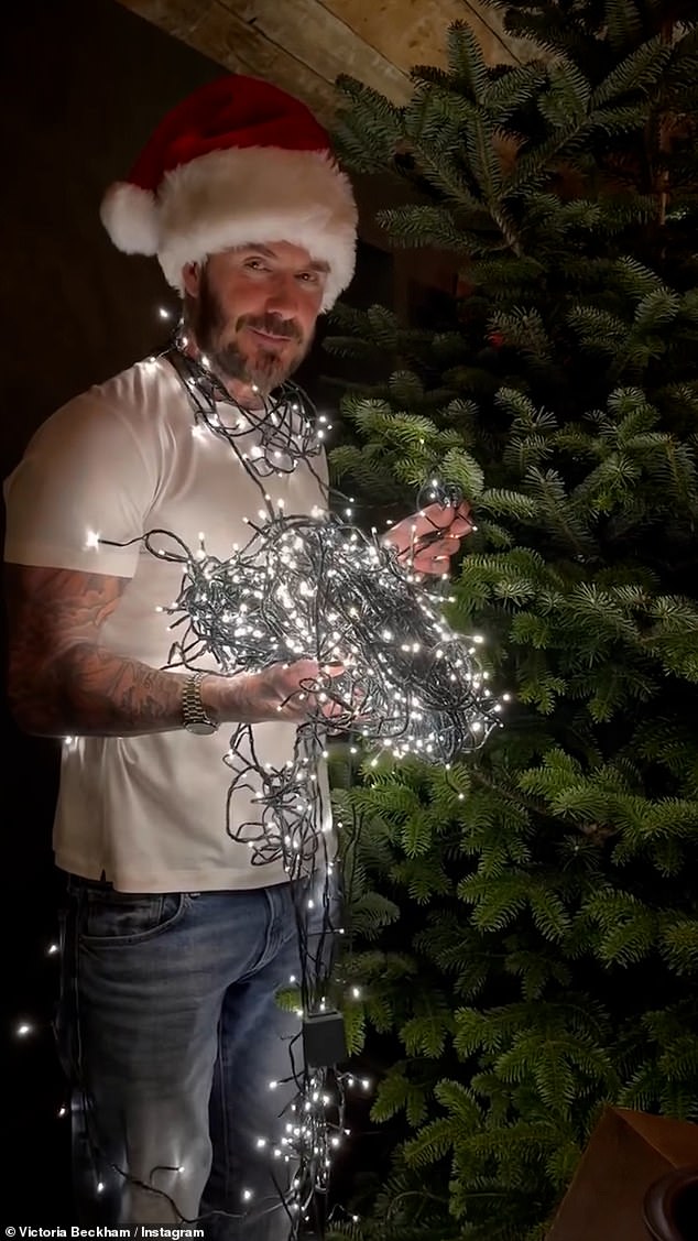 Giáng sinh vẫn không ngừng drama: Cậu cả nhà Beckham ngầm châm biếm khi bị em trai vạch trần chuyện chặn cả nhà trên MXH- Ảnh 4.