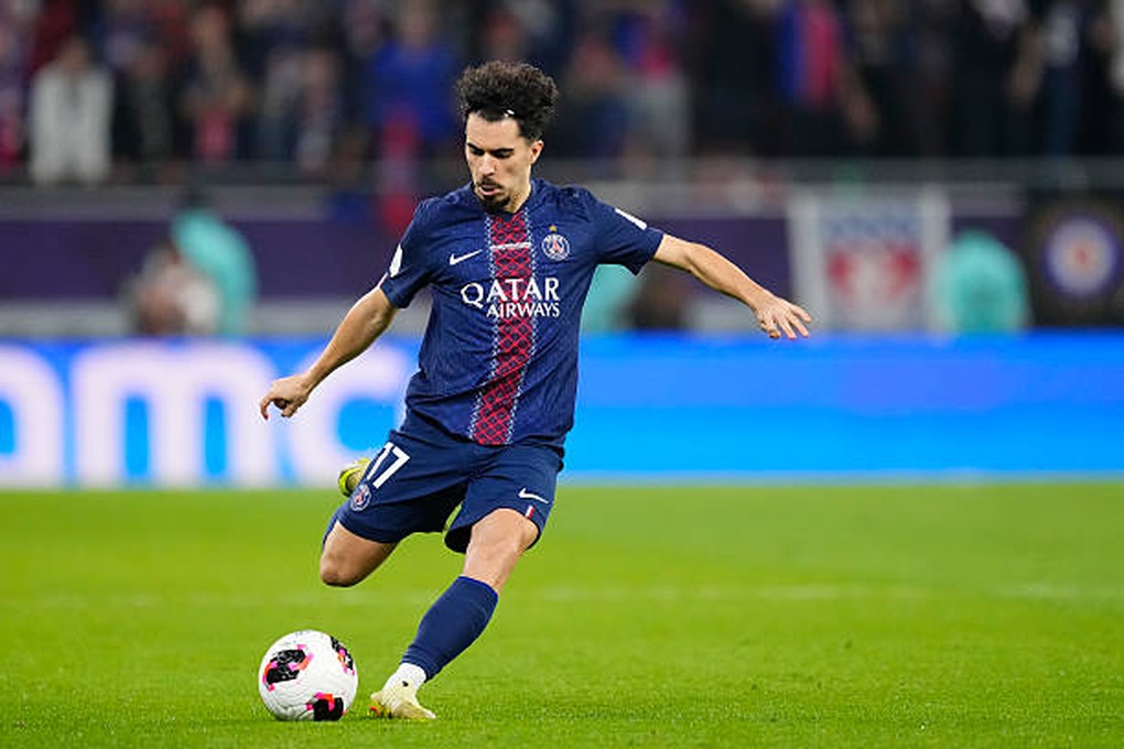 Báo Anh bình chọn 5 cầu thủ xuất sắc nhất thế giới năm 2025 - 2