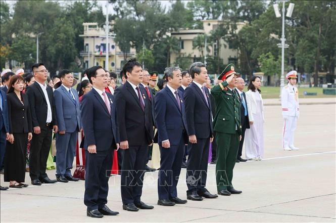 Các điển hình tiêu biểu toàn quốc báo công dâng Bác - Ảnh 3.