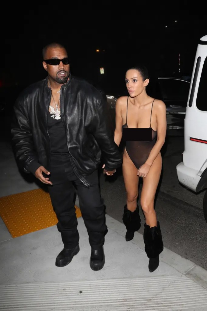 Những bộ cánh gây sốc của vợ Kanye West - 3