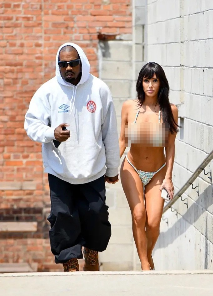 Những bộ cánh gây sốc của vợ Kanye West - 6