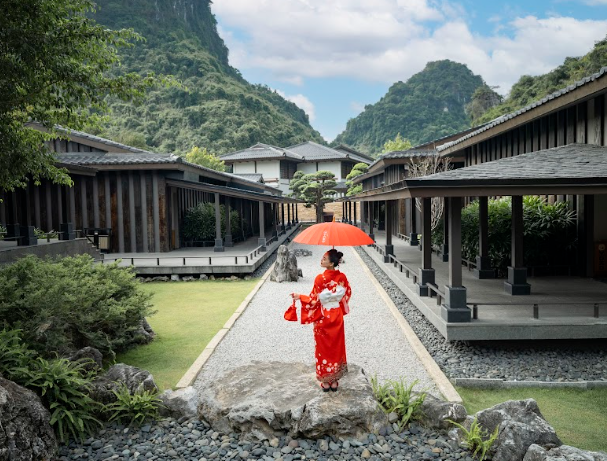 Yoko Onsen Quang Hanh