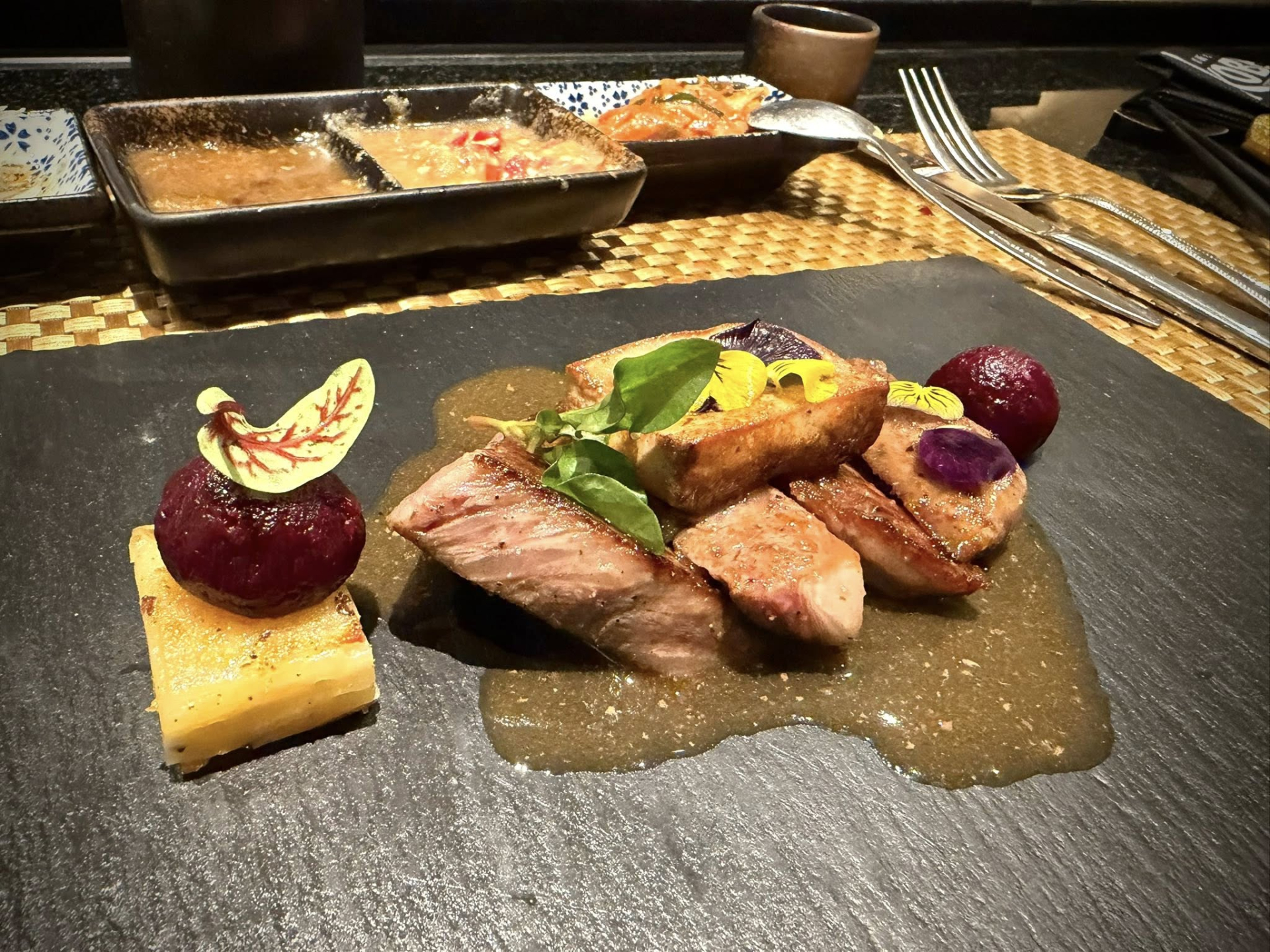 Trấn Thành càng úp mở, dân mạng càng dễ 'bắt bài'- Ảnh 7.