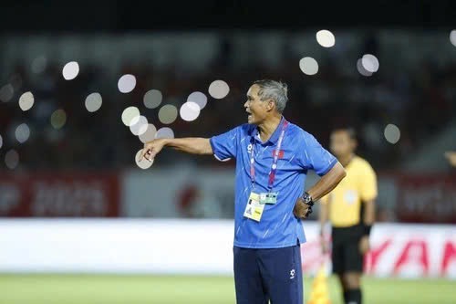 HLV Mai Đức Chung tiếp tục dẫn dắt đội tuyển nữ Việt Nam dự giải châu Á 2026: ‘Vị tướng già’ nói gì?- Ảnh 2.