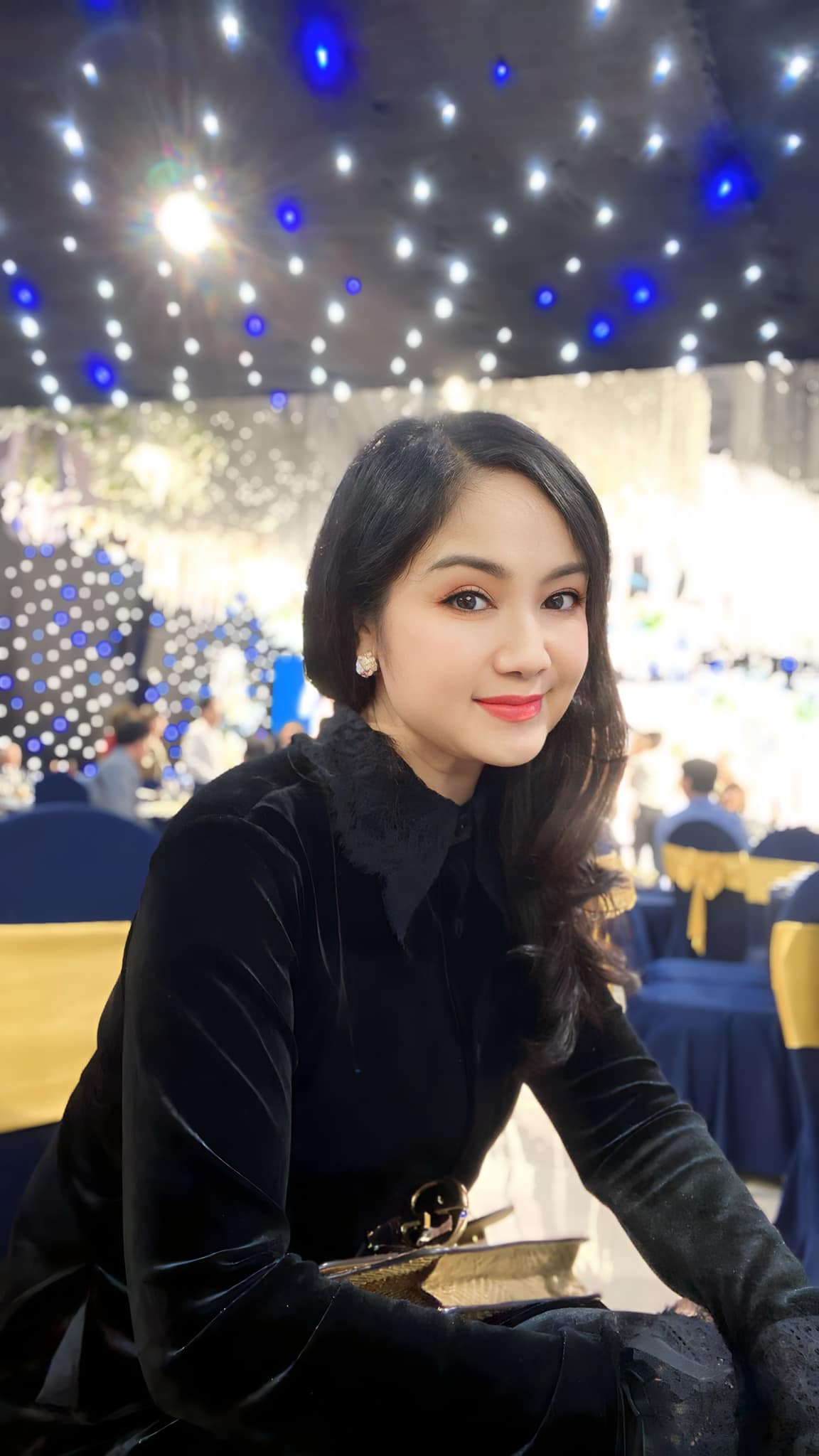 Nữ NSND U60 trẻ đẹp như 30, hôn nhân viên mãn bên chồng đại gia hơn 15 tuổi- Ảnh 3.