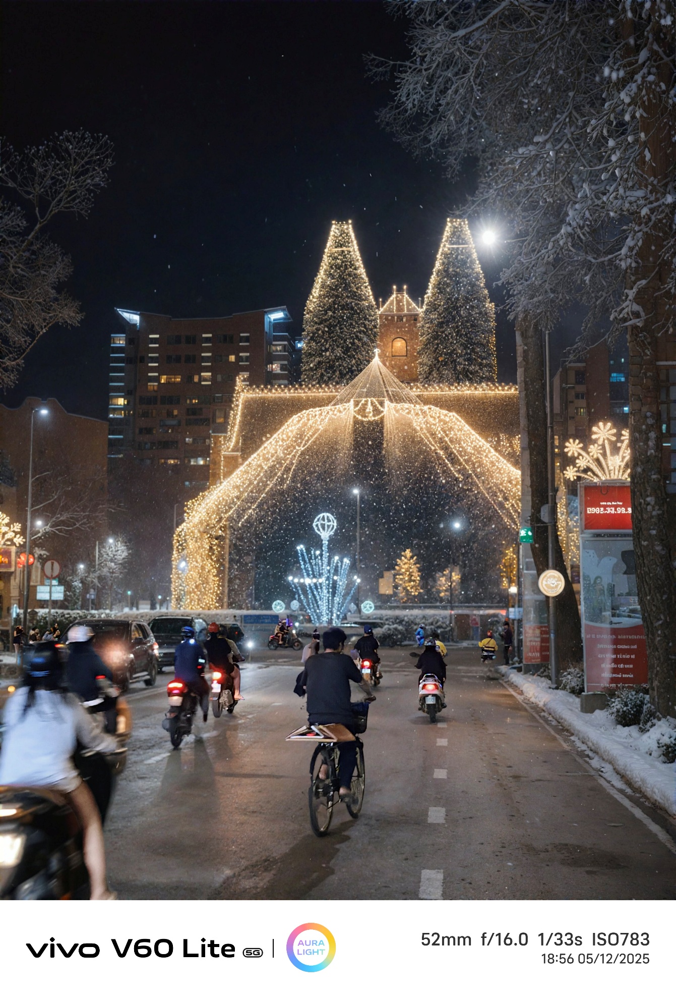 vivo V60 Lite: Ghi trọn không khí Giáng sinh qua từng khung hình- Ảnh 3.