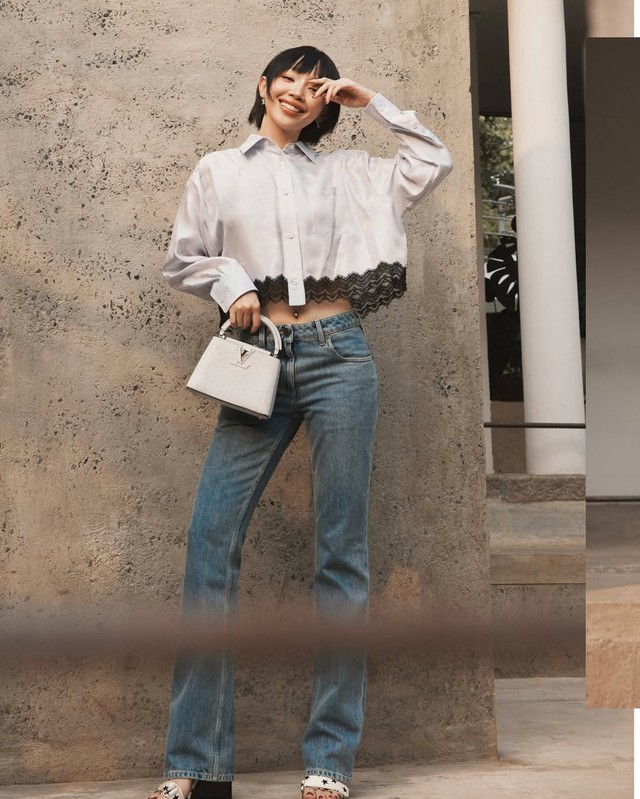 Những bản phối với áo crop top 'bất bại'- Ảnh 3. Những bản phối với áo crop top 'bất bại'- Ảnh 3.