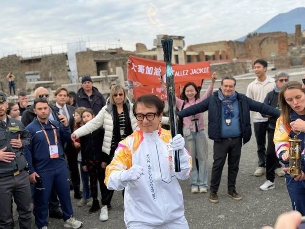 Huyền thoại Thành Long và cái giá của hơn nửa thế kỷ đóng phim hành động - 3