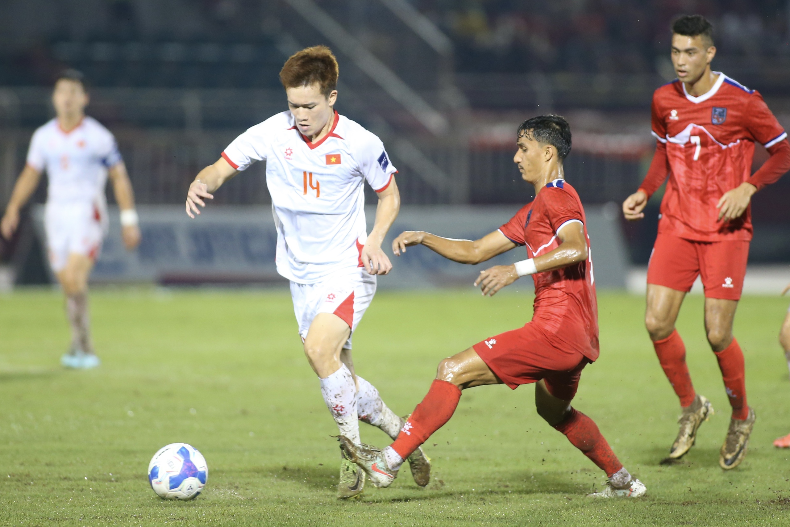 Quả bóng vàng Việt Nam 2025: Lần đầu cho Đình Bắc hay Hoàng Đức lập 'hat-trick'? - Ảnh 2.