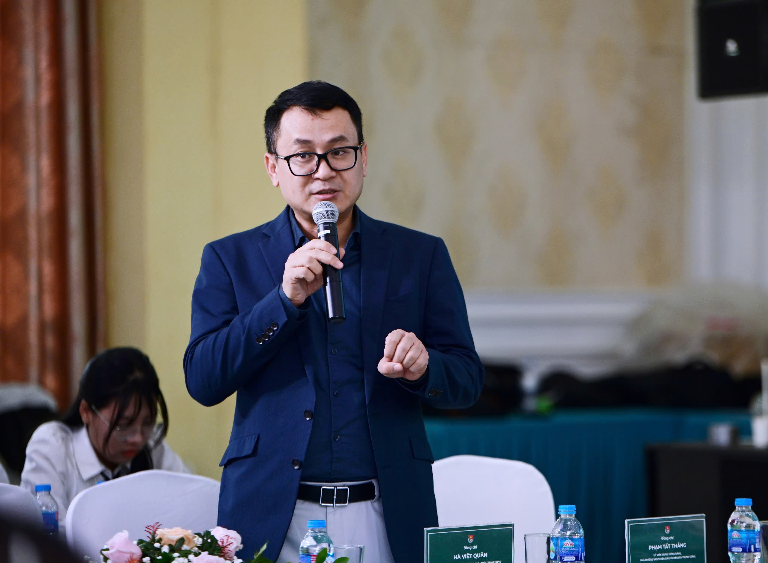 Đừng nhìn dân tộc thiểu số, miền núi là nghèo nàn, lạc hậu - Ảnh 2.