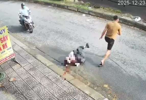 Đà Nẵng: Mâu thuẫn trên đường về quê, một phụ nữ bị đâm gục- Ảnh 2.