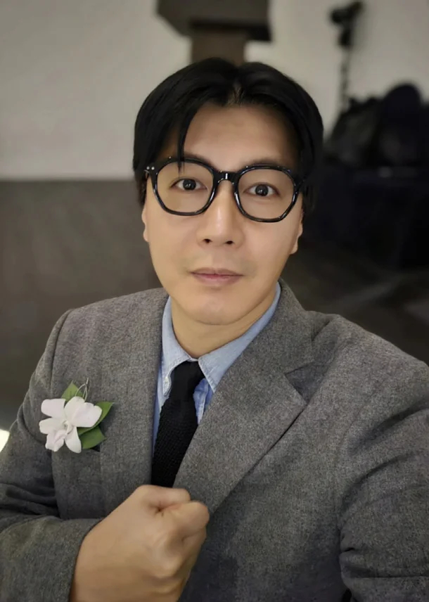 Mỹ nam 1m86 lụn bại vì làm bố khi còn năm nhất đại học, sống tạm bợ cùng con gái trong 1 căn phòng chật hẹp- Ảnh 5.