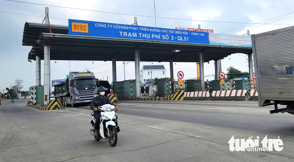 Chủ đầu tư nói 'đang nợ ngân hàng nên không thể tự ý tháo dỡ 3 trạm thu phí trên quốc lộ 51' - Ảnh 3.