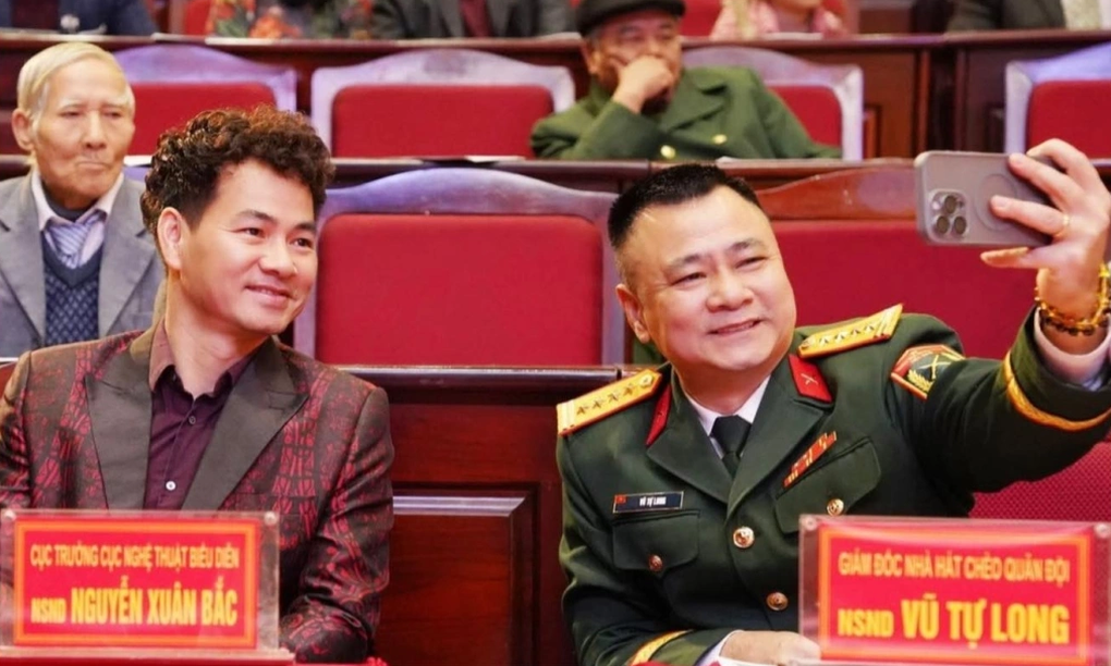 Xuân Bắc - Tự Long và tình bạn 3 thập kỷ hiếm thấy trong dàn “Táo quân” - 3