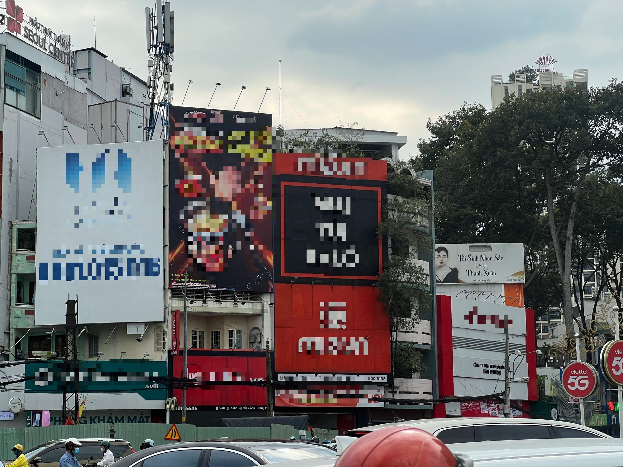 Nhà phố “kín như hộp”, hiểm họa cháy nổ rình rập - Ảnh 5.