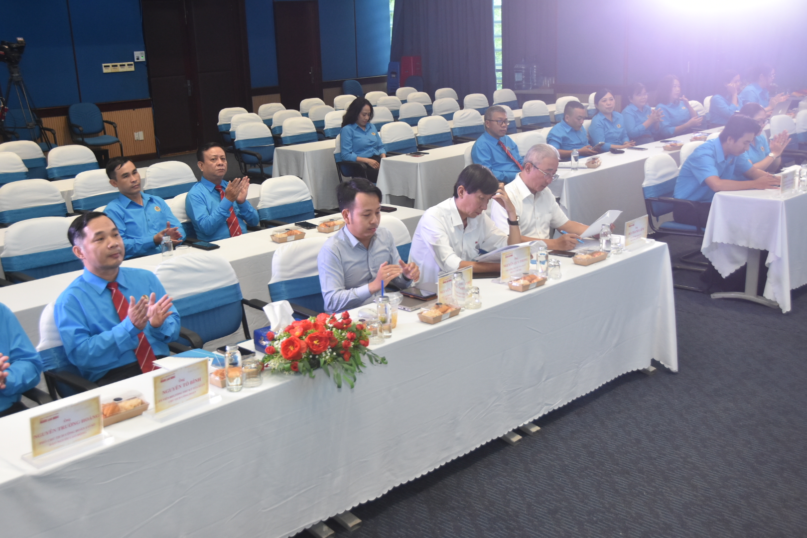 Hoạt động Công đoàn luôn gắn với trau dồi chuyên môn - Ảnh 4.