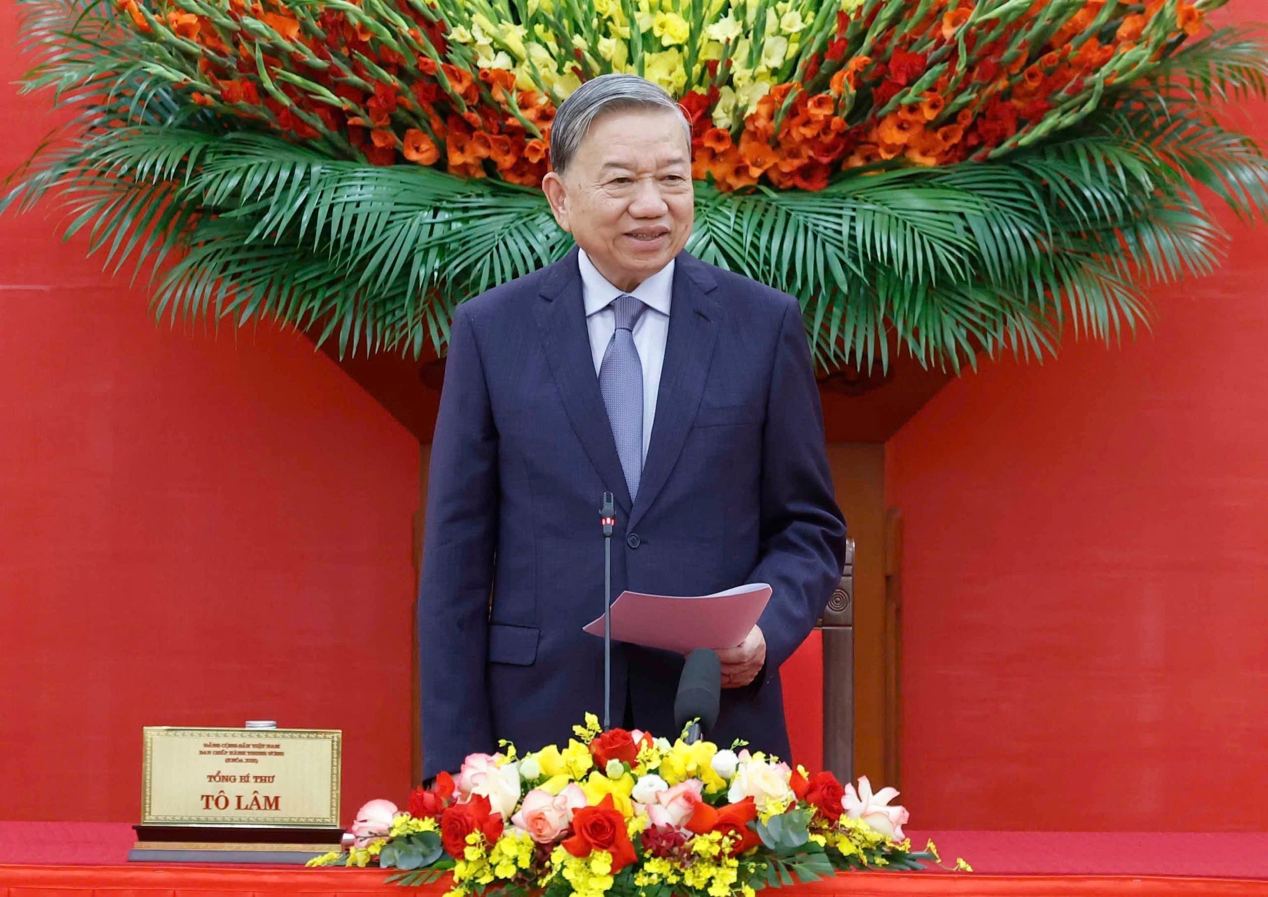 Tổng Bí thư: Tạo nguồn cán bộ dân tộc thiểu số từ học sinh xuất sắc - Ảnh 2.