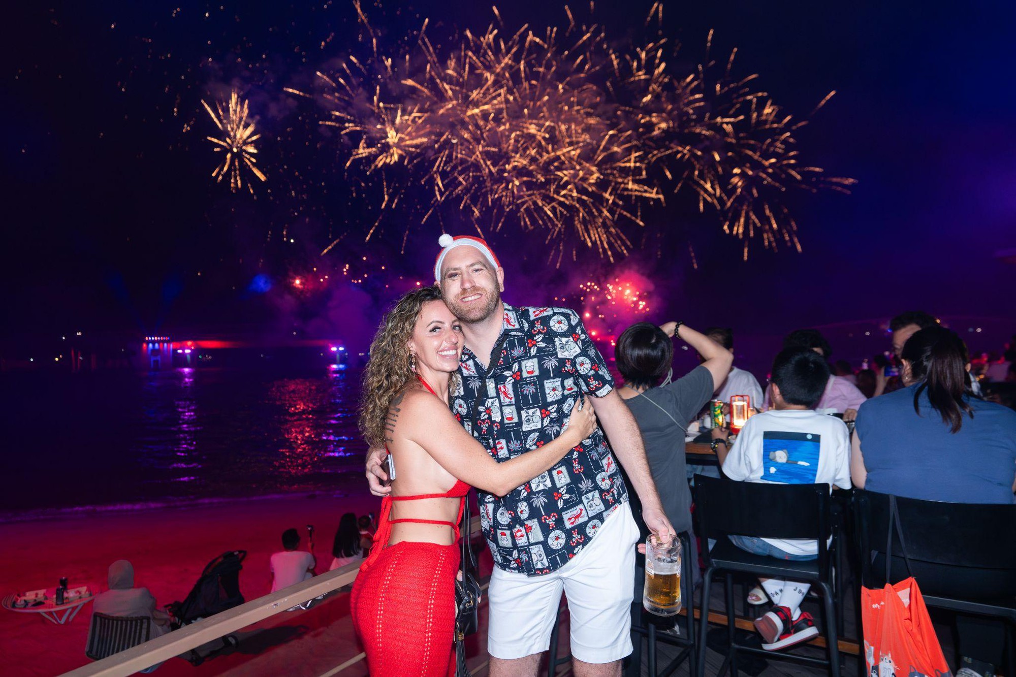 Thị trấn Hoàng Hôn – Phú Quốc bừng sáng mùa lễ hội: Điểm hẹn Countdown 2026 sôi động bậc nhất Việt Nam- Ảnh 2. Thị trấn Hoàng Hôn – Phú Quốc bừng sáng mùa lễ hội: Điểm hẹn Countdown 2026 sôi động bậc nhất Việt Nam- Ảnh 2.