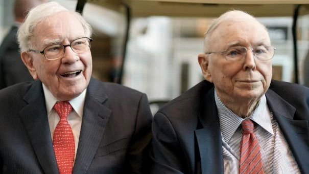 ‘Hãy tìm bạn đời kỳ vọng thấp’: Warren Buffett phá vỡ những quan điểm hôn nhân trên TikTok, thể hiện nghệ thuật về quản trị hạnh phúc và đầu tư- Ảnh 4.