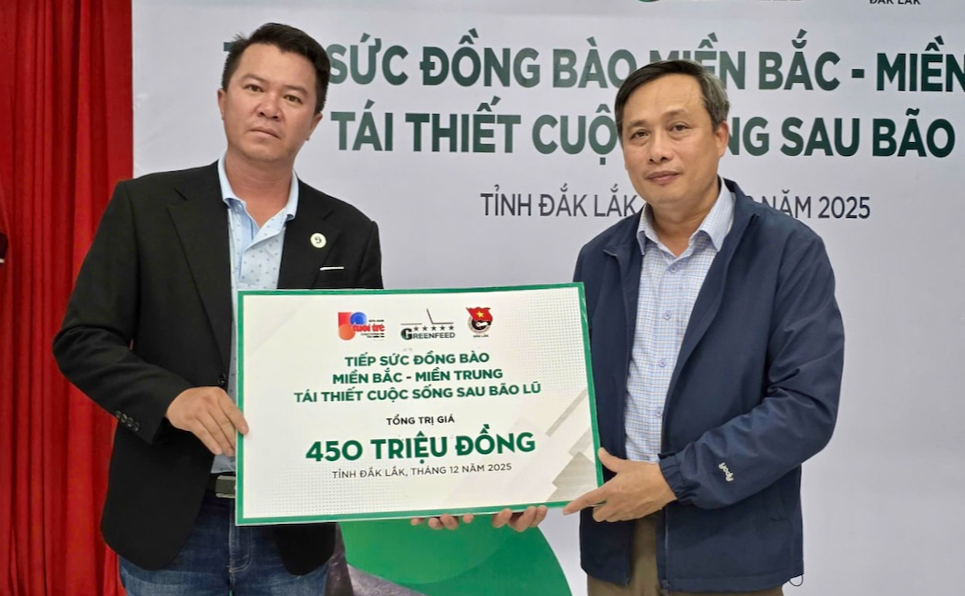 Dân vùng rốn lũ Phú Yên cũ bất ngờ với món quà tái thiết từ GREENFEED và báo Tuổi Trẻ - Ảnh 4.