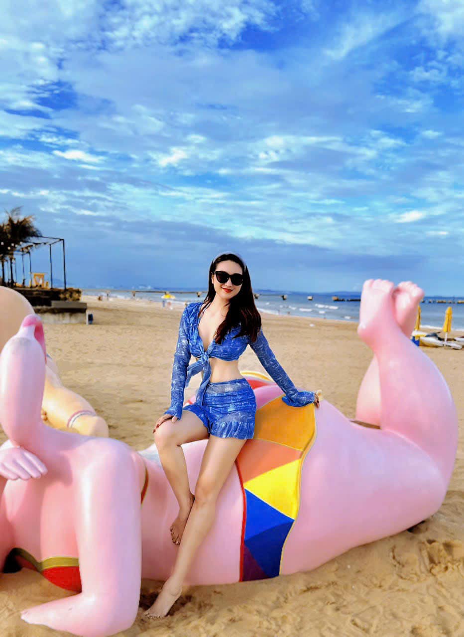 Nữ ca sĩ hủy hôn trước ngày cưới 1 tuần, nhiều đại gia nghìn tỷ vây quanh: 34 tuổi mẹ vẫn chăm như em bé- Ảnh 4.