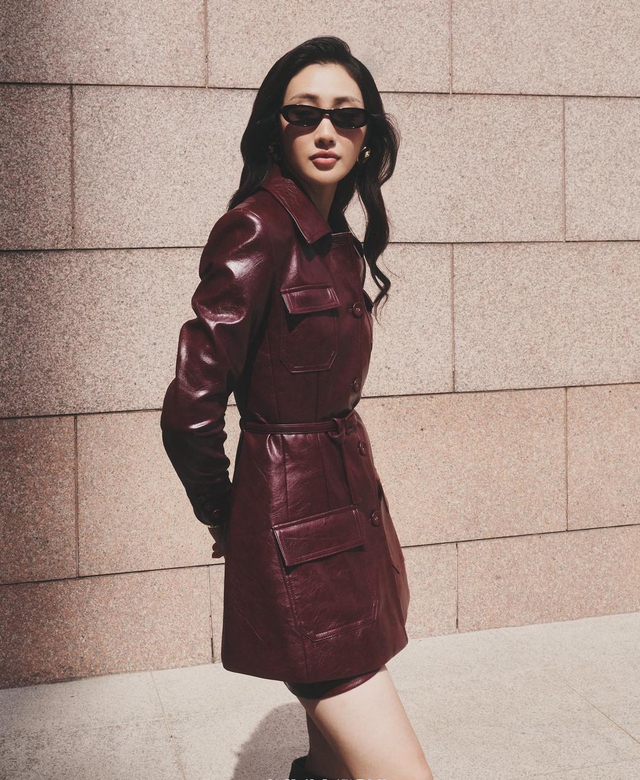 Cuối đông, thời điểm tuyệt nhất để diện áo khoác da, chân váy da - Ảnh 2.