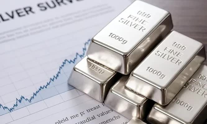 Giá bạc tăng, dân tình sốt ruột muốn mua, chuyên gia khẳng định: Mua bạc tích sản là rất buồn cười!- Ảnh 4.