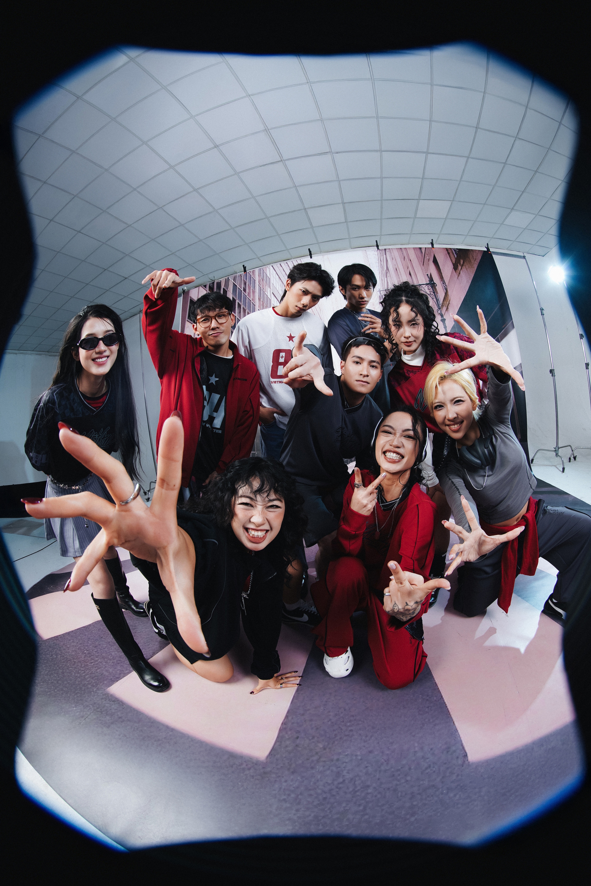 Qua lăng kính Canifa S, thế hệ trẻ Việt định hình bản sắc và tinh thần dân tộc theo cách riêng- Ảnh 3.