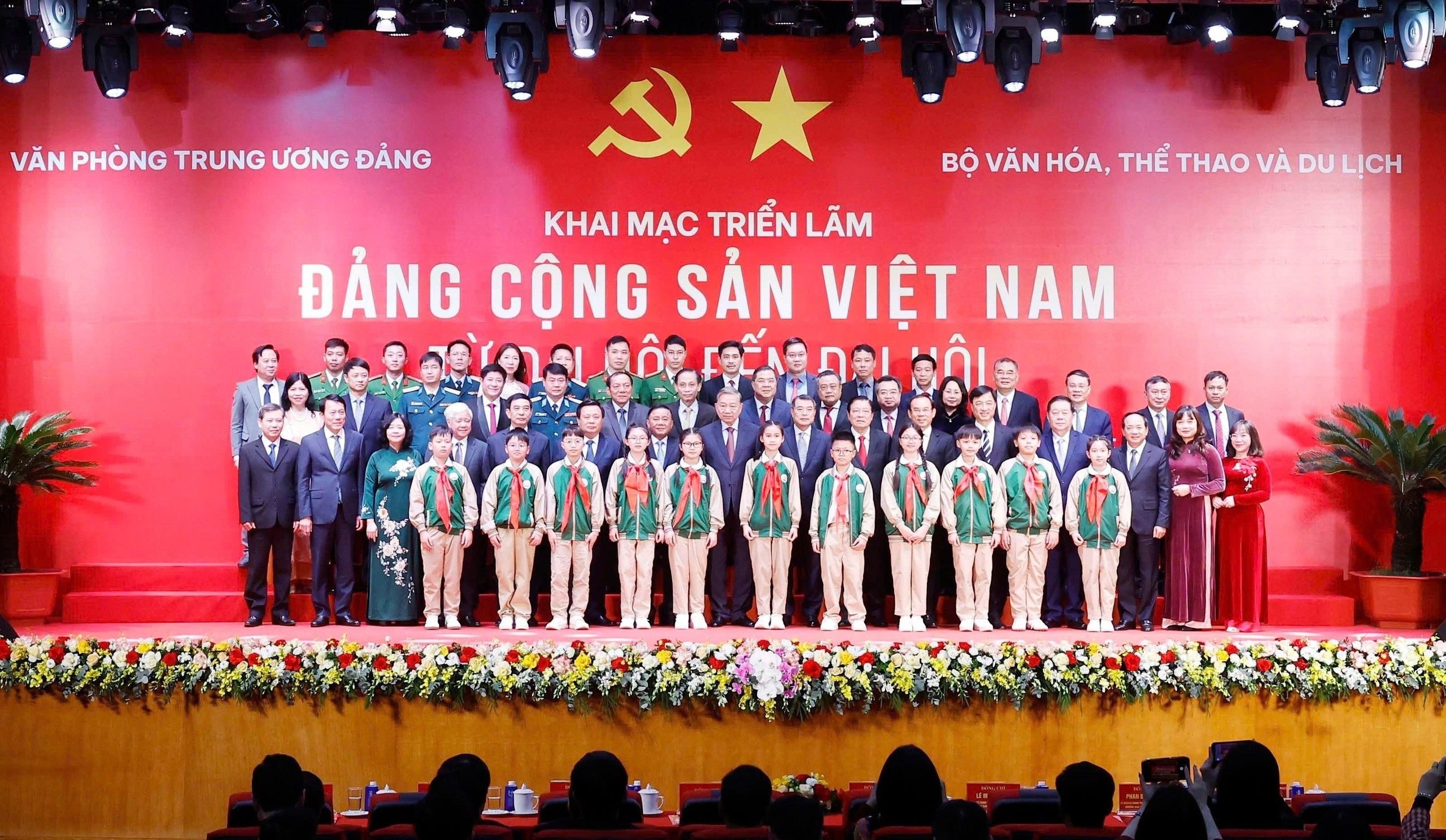 - Ảnh 4. - Ảnh 4.