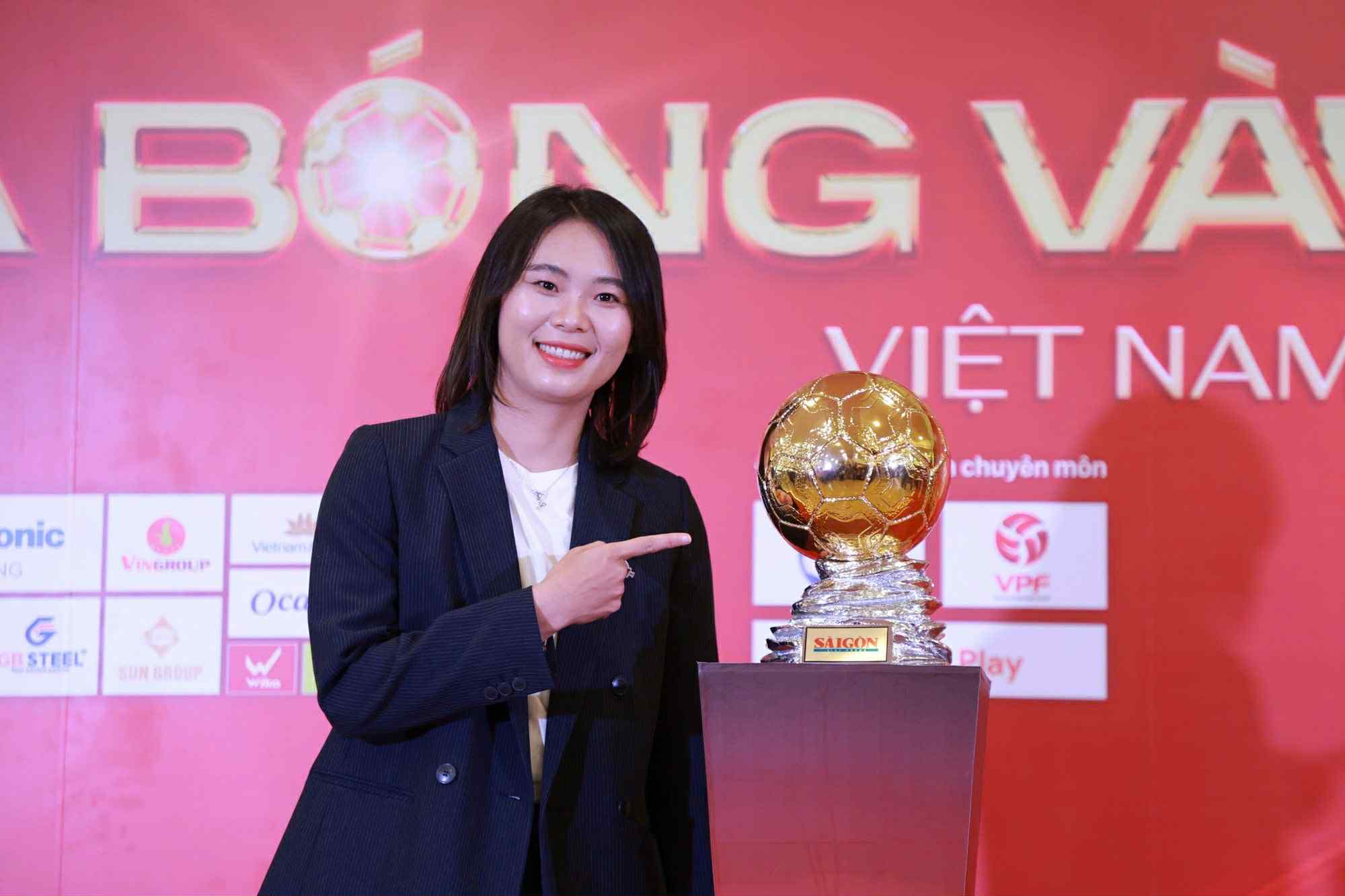 Lễ trao giải Quả bóng vàng Việt Nam 2025: Đình Bắc đoạt Quả bóng bạc - Ảnh 11.