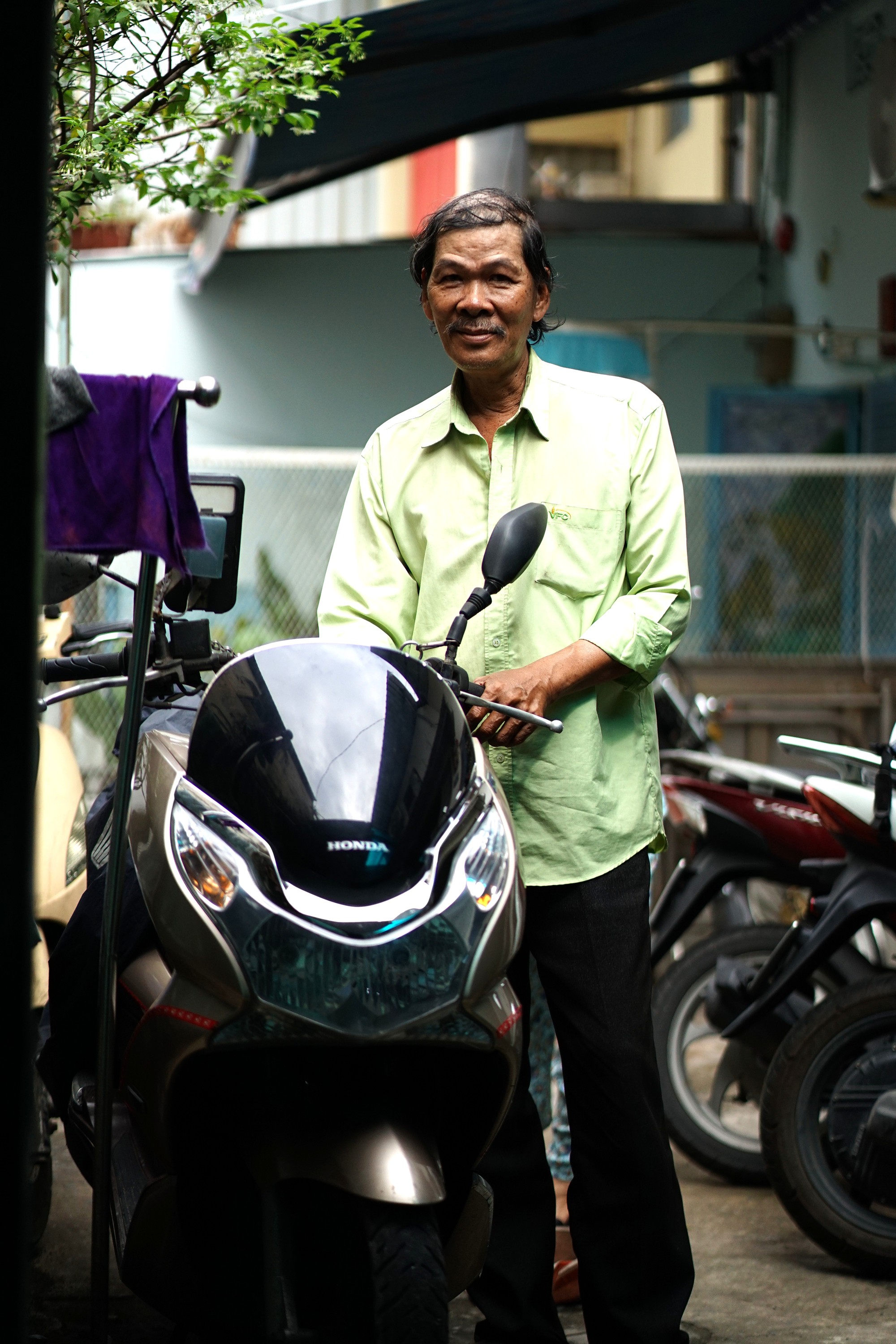 Gặp chú xe ôm bị lan truyền sai sự thật trên mạng: Tiết lộ về 2 chiếc xe PCX và SH trong nhà- Ảnh 5.