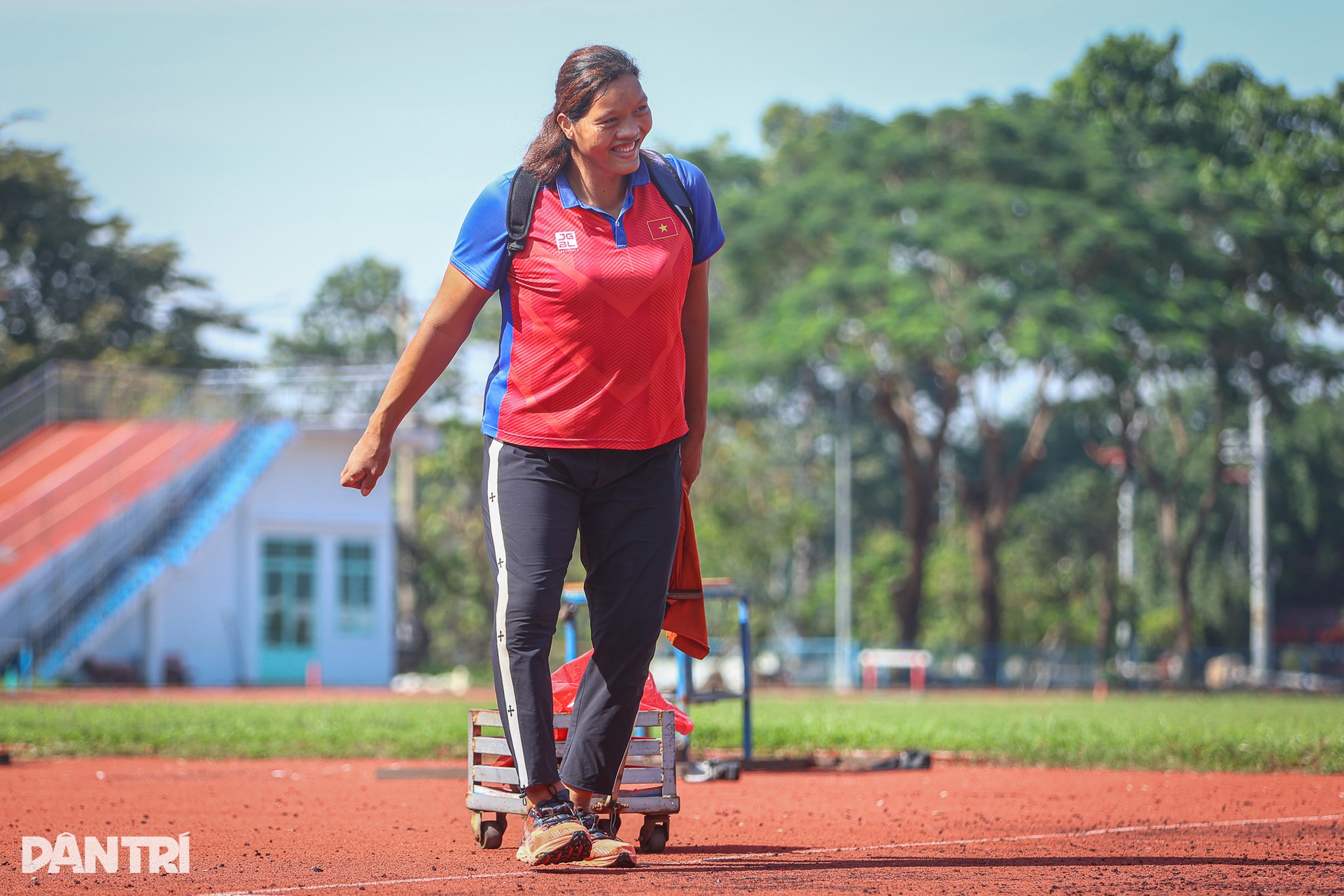 Từ mặc cảm “người khổng lồ” đến khát vọng chinh phục Para Games - 13