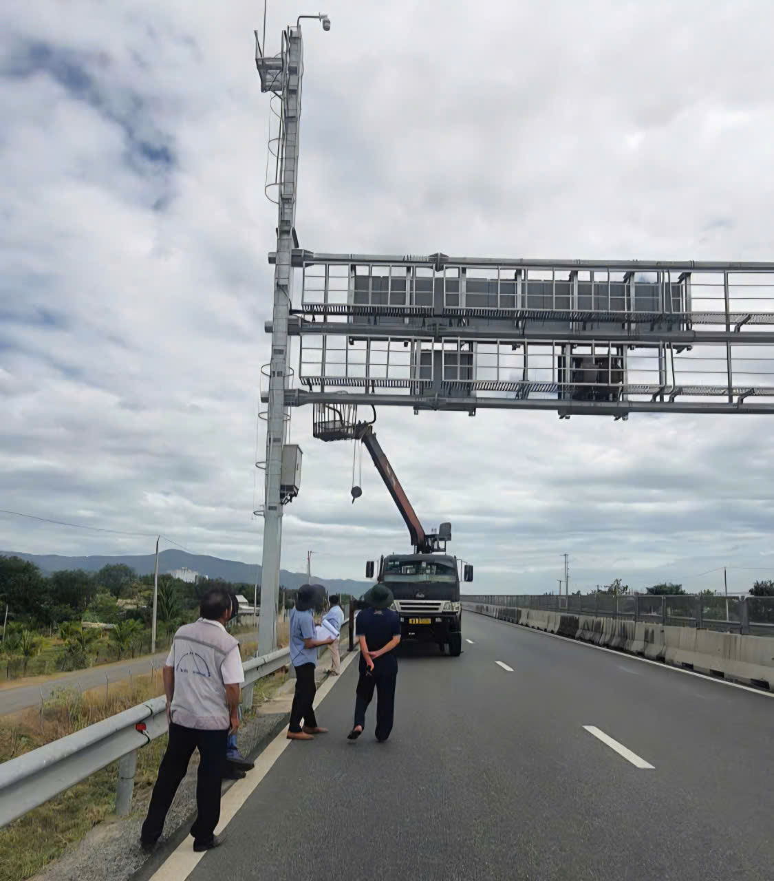 2 tuyến cao tốc quan trọng trước giờ thu phí - Ảnh 2.