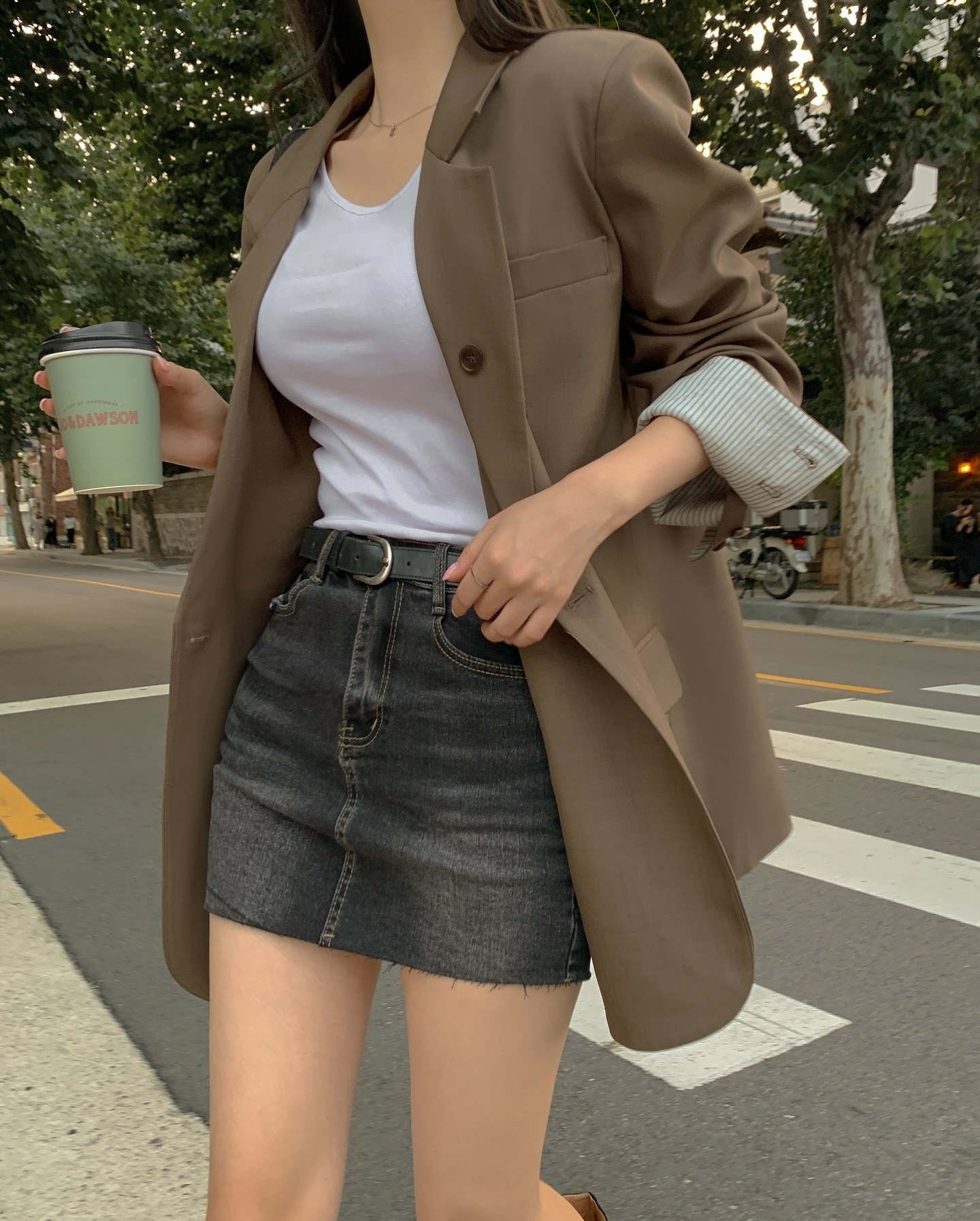 5 cách diện chân váy ngắn nổi bật và siêu tôn dáng, càng gần tới năm mới càng nên ghim- Ảnh 2.