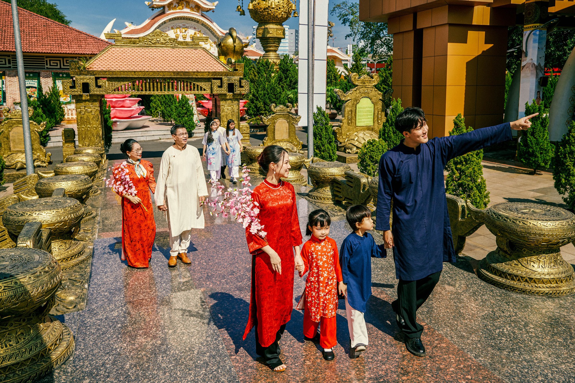 Hàng không, du lịch khẩn trương đổi lịch đón khách dịp Tết Dương lịch 2026- Ảnh 1.