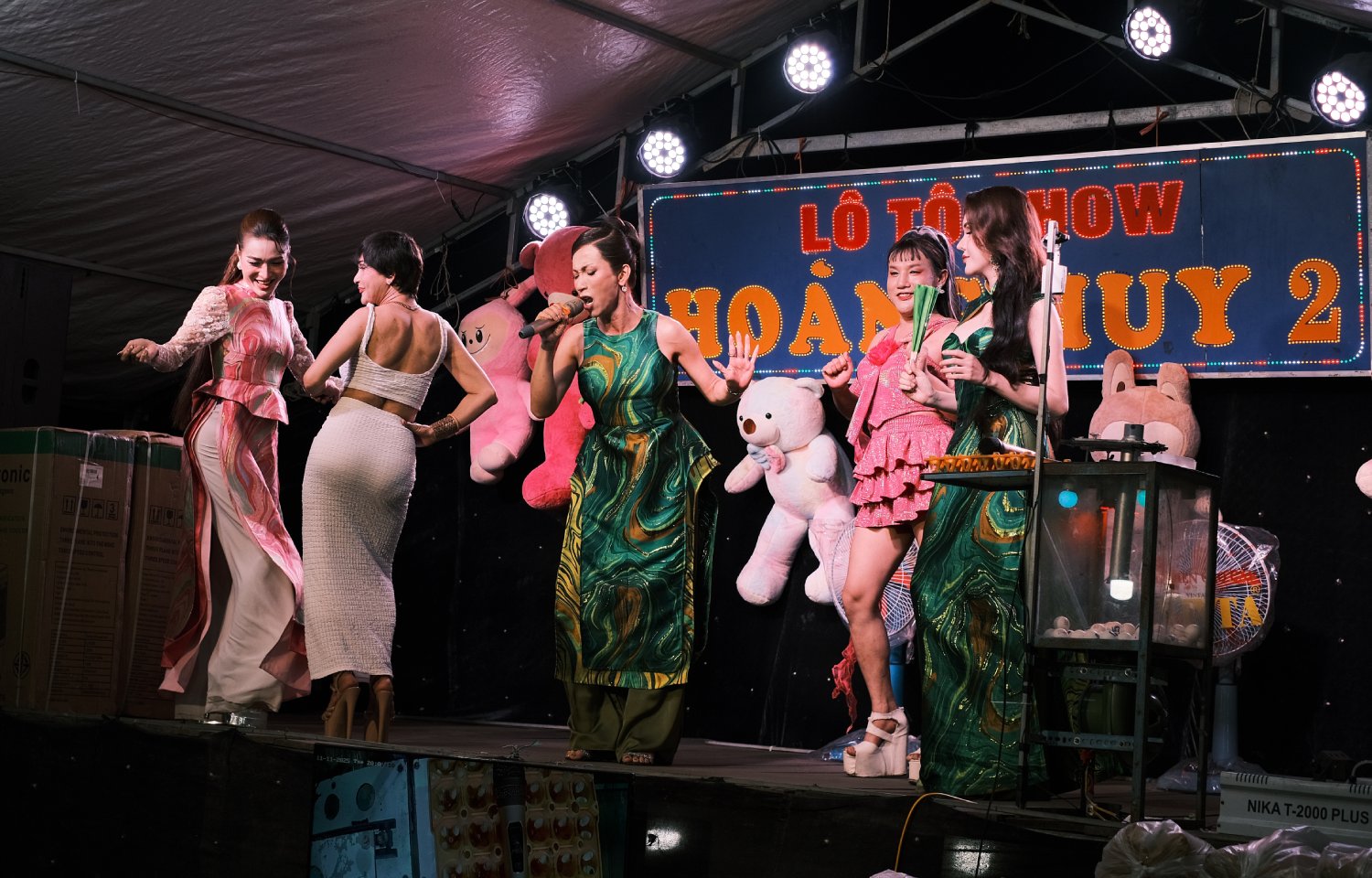 Bà bầu Lộ Lộ: Tôi chuẩn bị tâm lý cho việc lô tô bị AI thay thế- Ảnh 2.