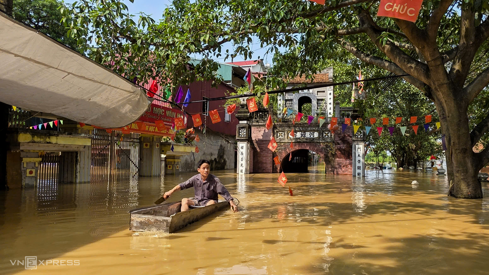 1766801553 928 Mua lu 2025 qua anh