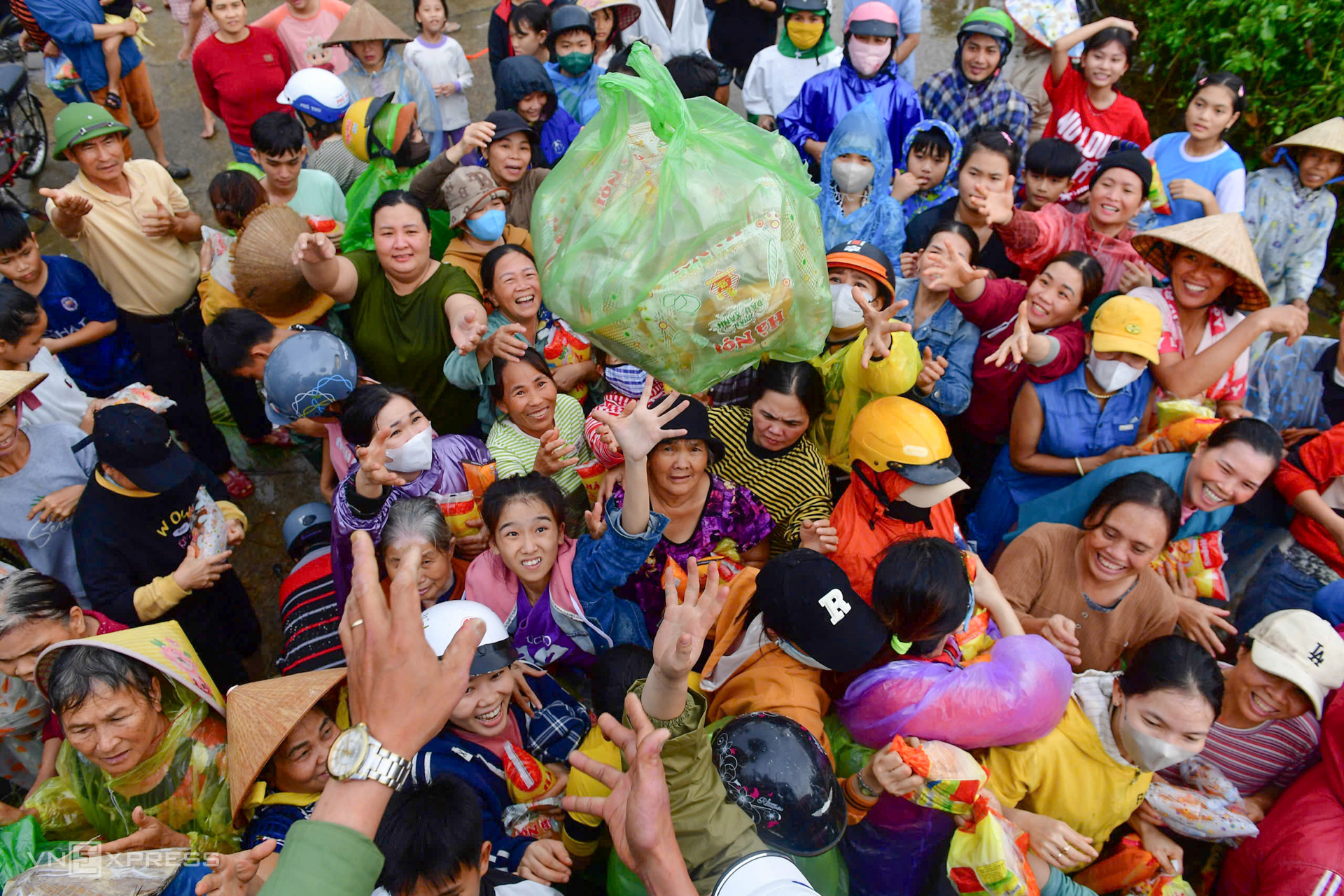 1766801571 173 Mua lu 2025 qua anh