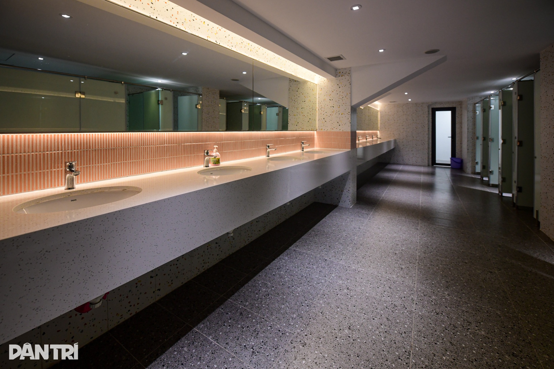 Nhà hát Hòa Bình lột xác với hơn 270 tỷ đồng ở TPHCM - 10