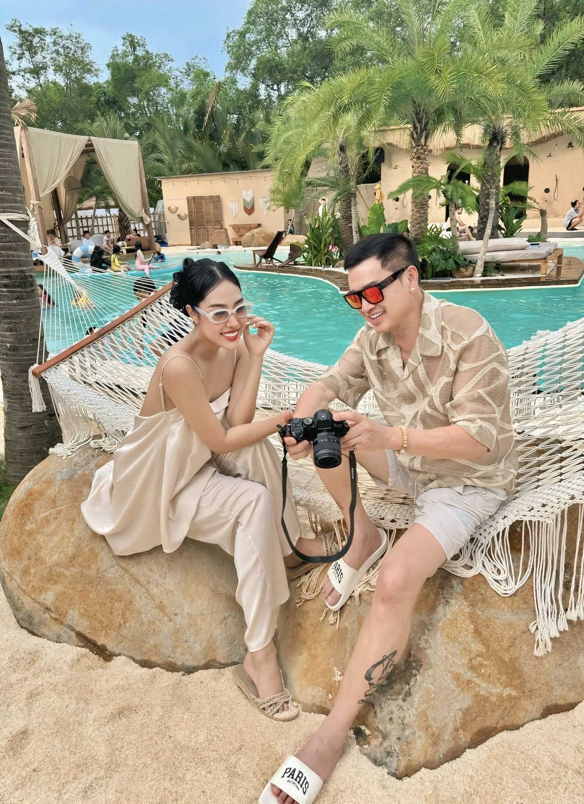 Nghệ sĩ Quang Minh tuổi 66: Có con 1 tuổi, bình yên bên bạn gái kém 37 tuổi - 9