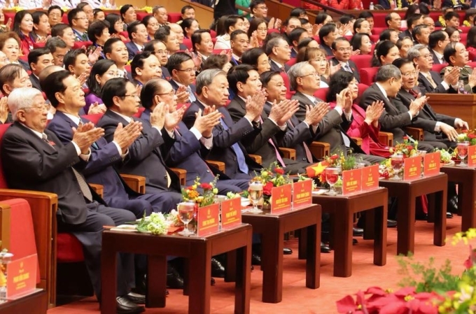 Tổng Bí thư Tô Lâm, Chủ tịch nước Lương Cường, Thủ tướng Phạm Minh Chính, Thường trực Ban Bí thư Trần Cẩm Tú, Chủ tịch Mặt trận Tổ quốc Việt Nam Bùi Thị Minh Hoài cùng các nguyên lãnh đạo Đảng, Nhà nước dự Đại hội. Ảnh: VGP