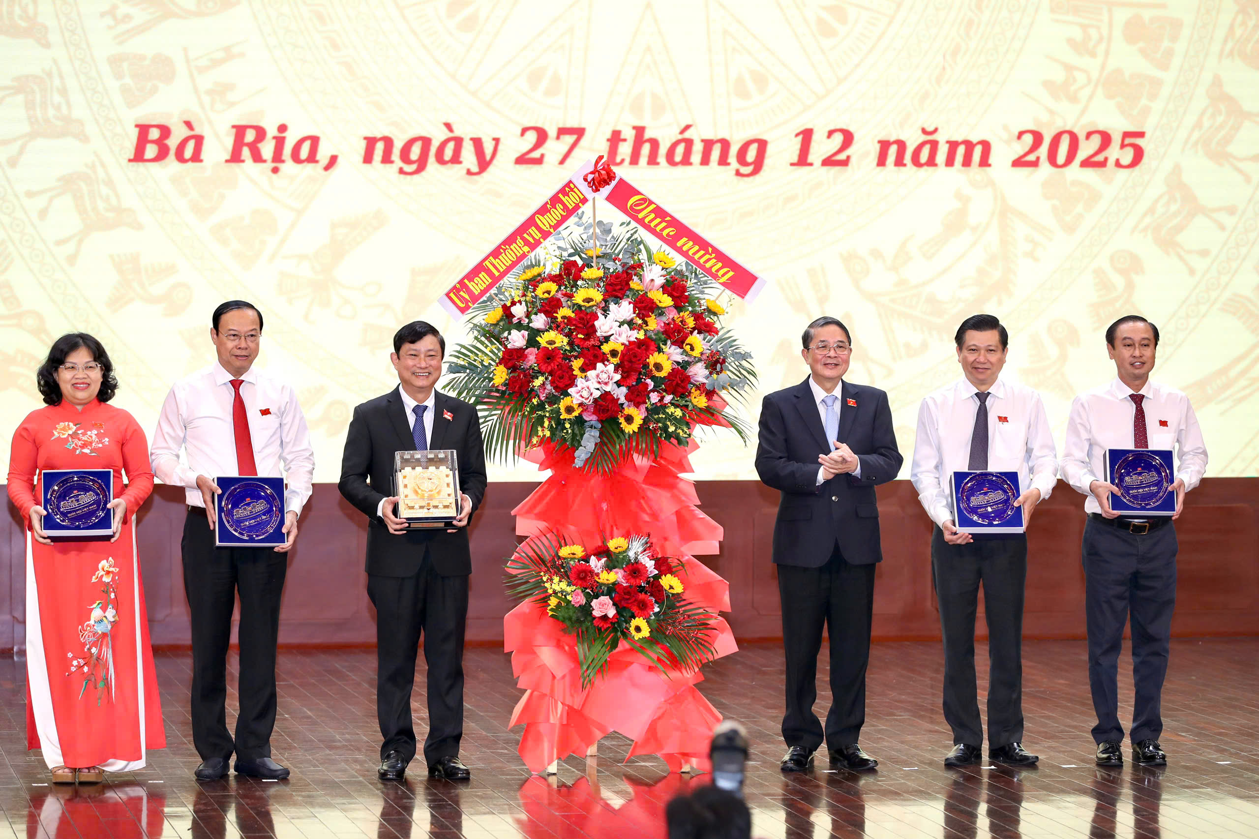 HĐND TPHCM khóa X: Dấu ấn nhiệm kỳ vượt khó trong bối cảnh chuyển động lớn - Ảnh 4.