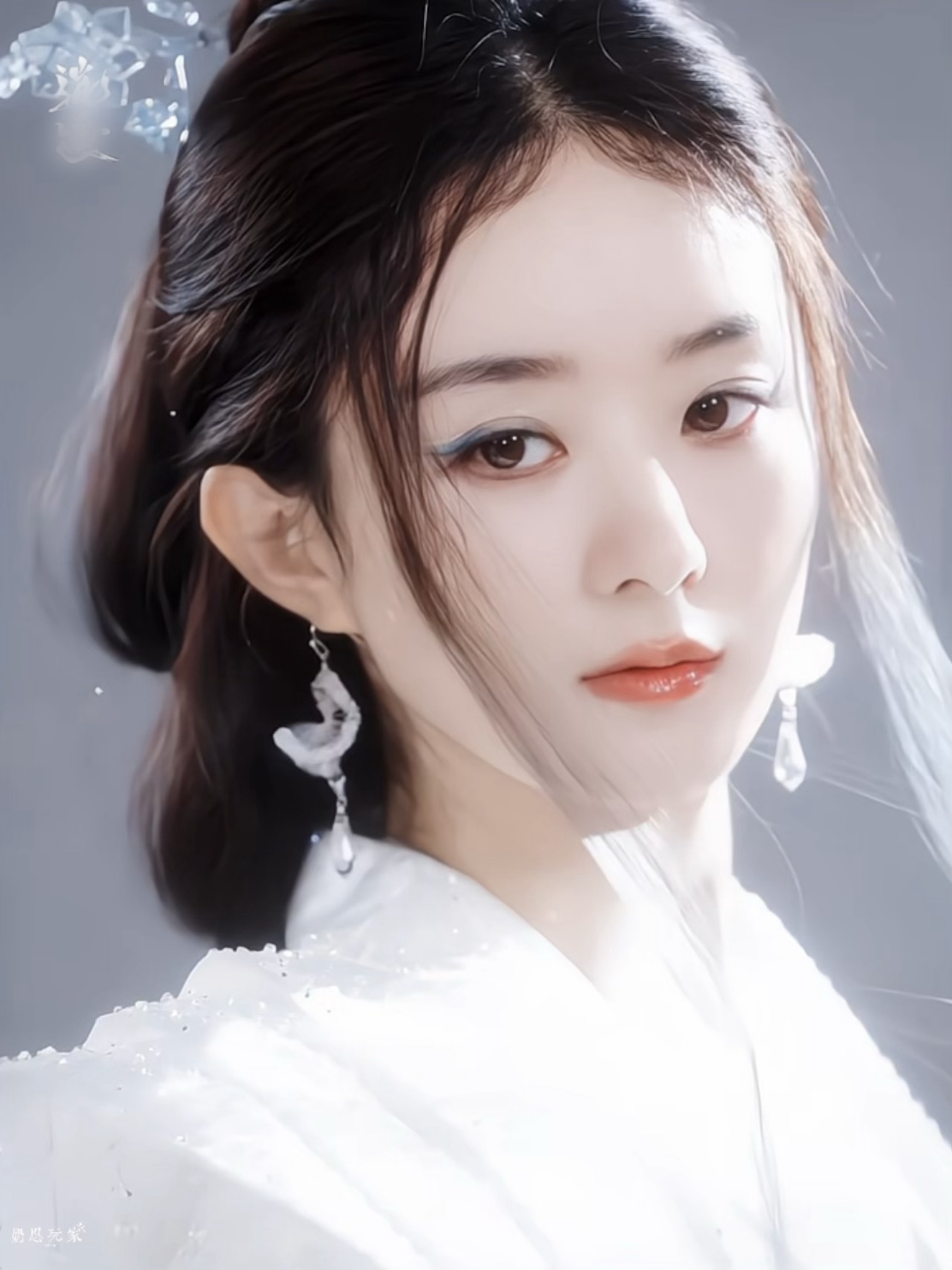 Thần nữ 9 tầng trời xuống nhân gian làm gì thế này: Nhan sắc nâng tầm thẩm mỹ, đẹp thế này sao chịu nổi- Ảnh 2. Thần nữ 9 tầng trời xuống nhân gian làm gì thế này: Nhan sắc nâng tầm thẩm mỹ, đẹp thế này sao chịu nổi- Ảnh 2.