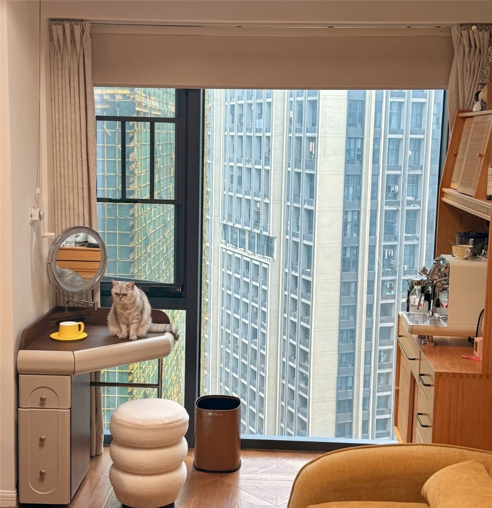 Ngắm căn hộ của cô gái làm văn phòng lương 13 triệu/tháng: Tối giản nhưng góc nào cũng như bước ra từ phim- Ảnh 9.