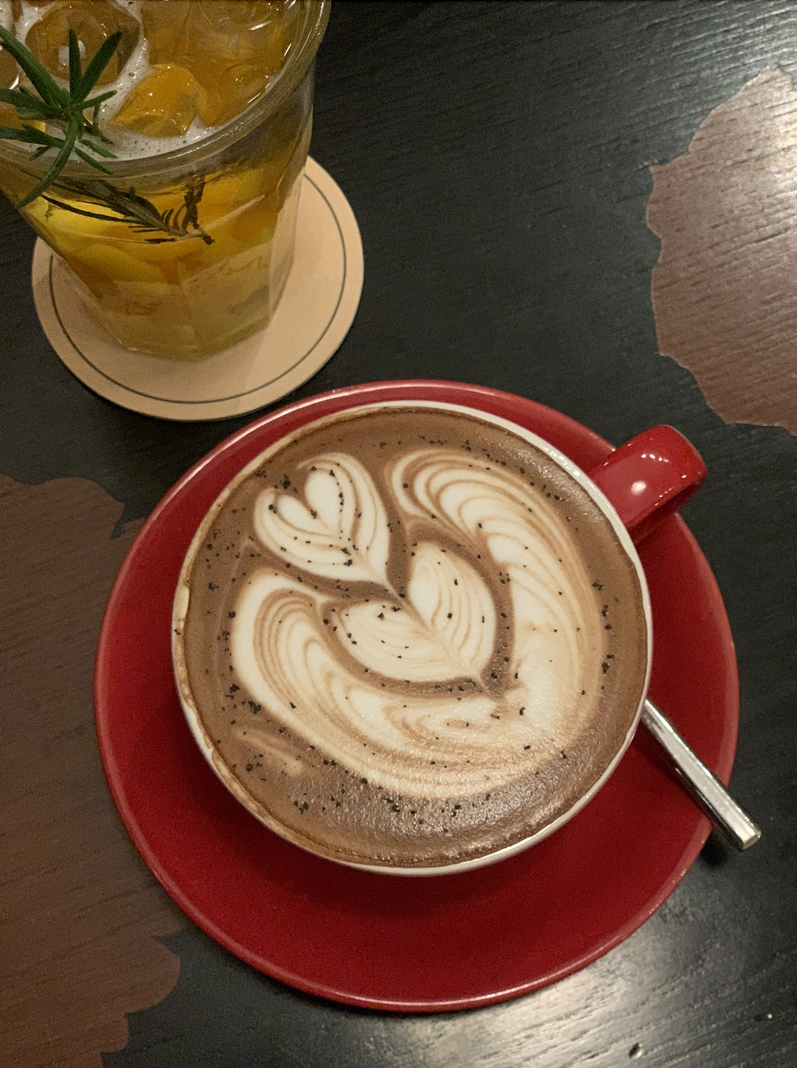 Tin tôi đi, cà phê Starbucks là rẻ nhất đấy!- Ảnh 3. Tin tôi đi, cà phê Starbucks là rẻ nhất đấy!- Ảnh 3.