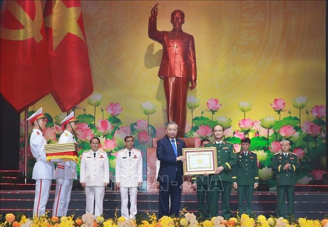 Tổng Bí thư Tô Lâm tôn vinh những bông hoa đẹp nhất trong thi đua yêu nước - Ảnh 3.