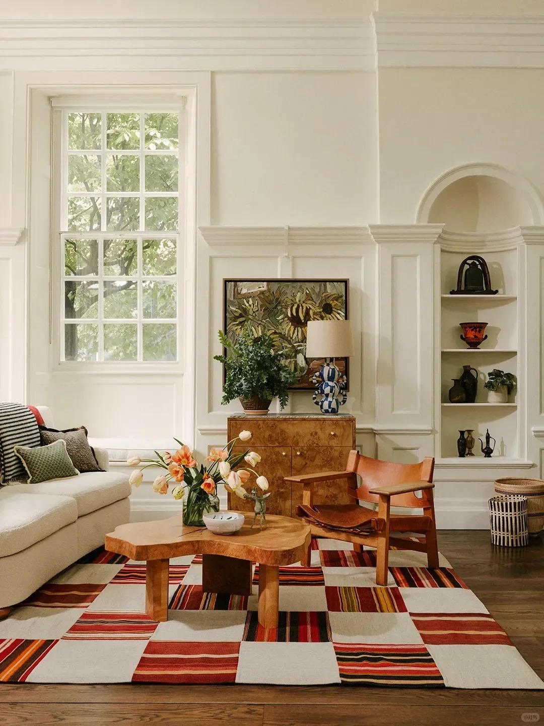 Ghé thăm căn hộ 300 tuổi ở London: Khi nét cổ điển 