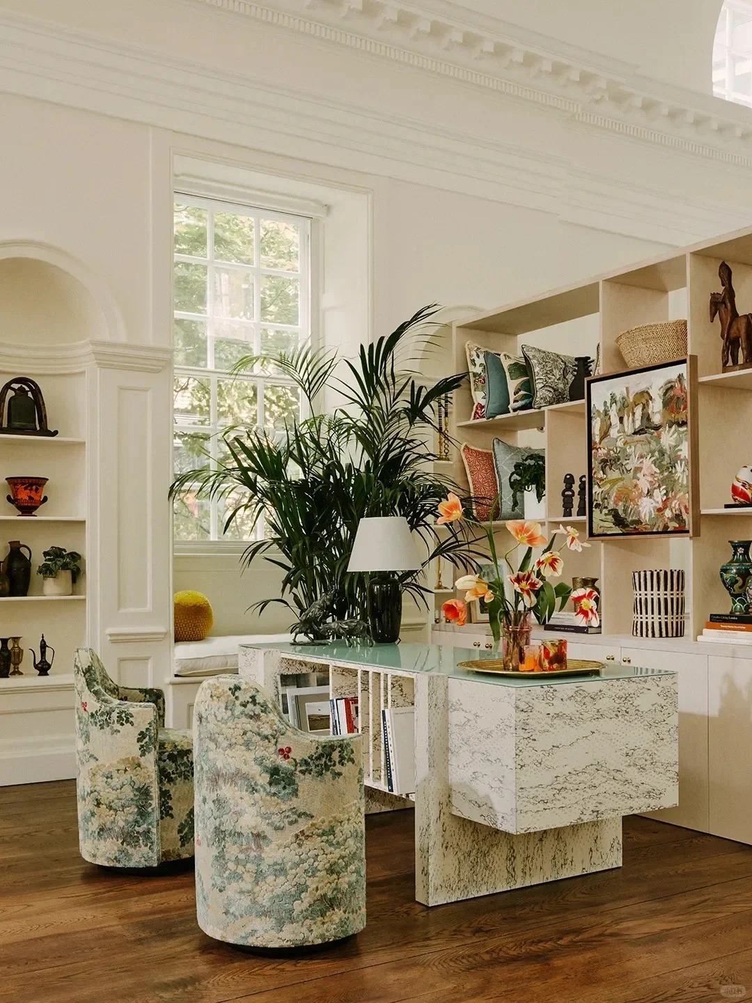 Ghé thăm căn hộ 300 tuổi ở London: Khi nét cổ điển 